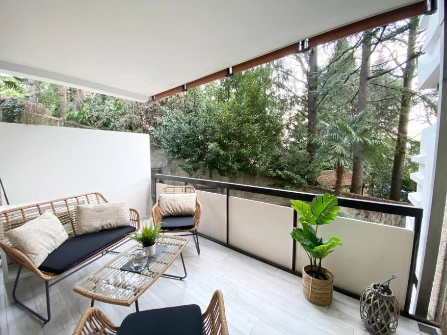 Luganersee, Pool, Strand, Parkplatz, Suite บิซโซน ภายนอก รูปภาพ